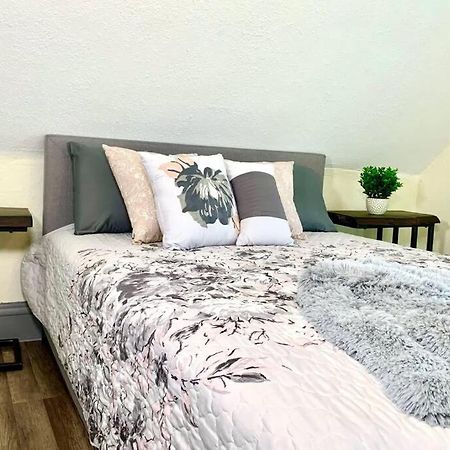 尼亚加拉瀑布5Br Niagara Getaway Prime Location-Sleeps 10别墅 外观 照片